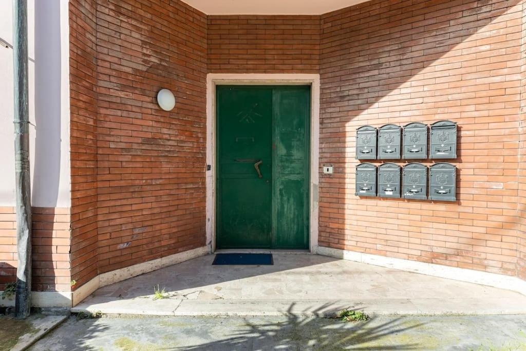 Chic Italian Escape - Casa Vacanze Lorusso Montecatini Terme Exterior foto
